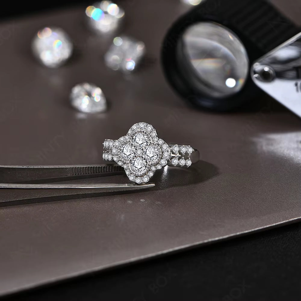 ANILLO DE MOISSANITA DE 18 QUILATES DE ALTA CALIDAD PARA MUJER